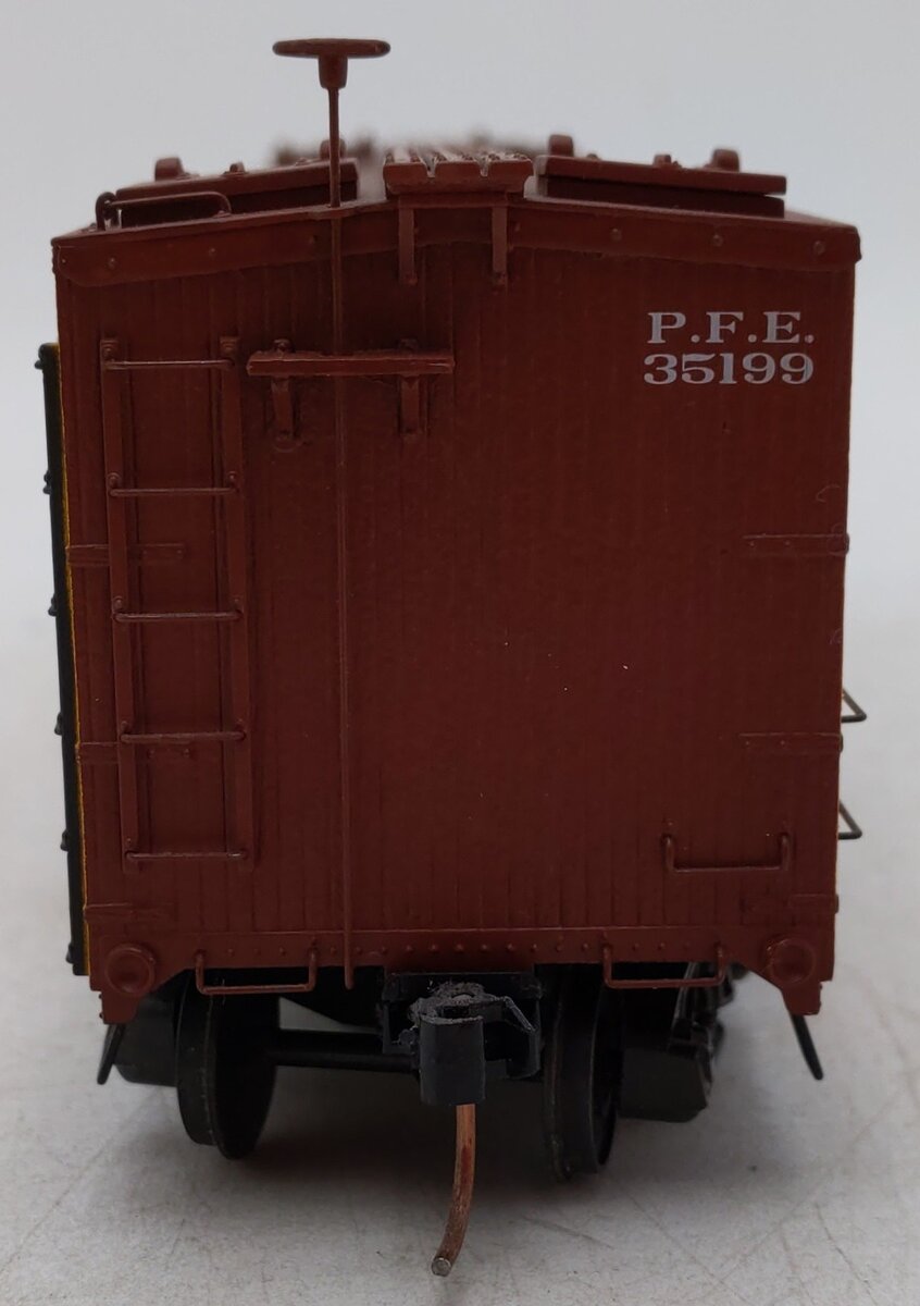 S-Helper 00498 S Scale Pacific Fruit Express Reefer Car #35199 EX/Box