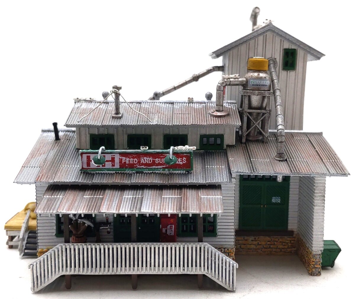 Woodland Scenics BR4949 N Built-&-Ready H&H Feed Mill Building W/LED LN