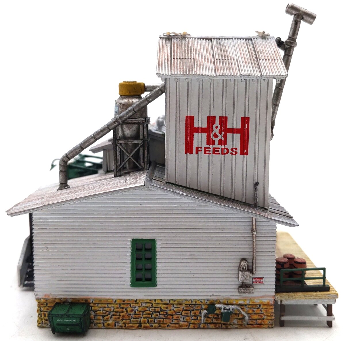 Woodland Scenics BR4949 N Built-&-Ready H&H Feed Mill Building W/LED LN