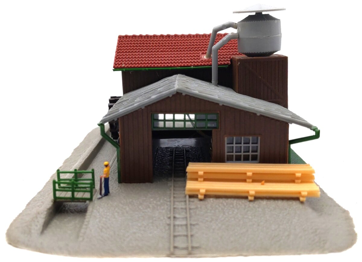 Model Power 2567 N Scale Saw Mill Built Up Lighted W/-2 Handpainted Figures EX/Box