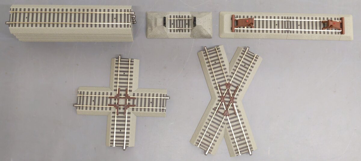American Flyer S Scale Assorted FasTrack-Crossovers, Bumpers, & Straight [9] EX