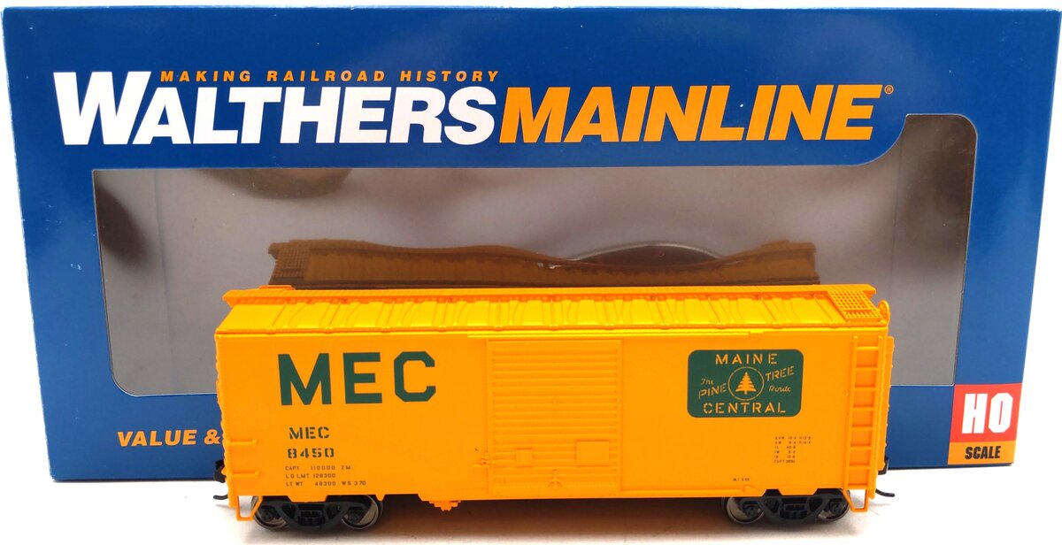 Walthers 910-2258 HO Maine Central 40' ACF Welded Boxcar with 8' Door #8450
