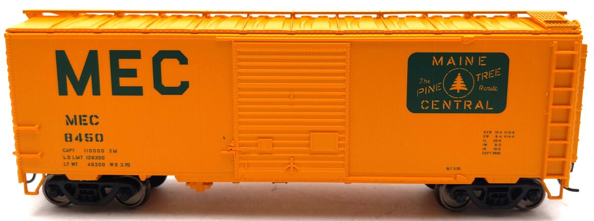 Walthers 910-2258 HO Maine Central 40' ACF Welded Boxcar with 8' Door #8450