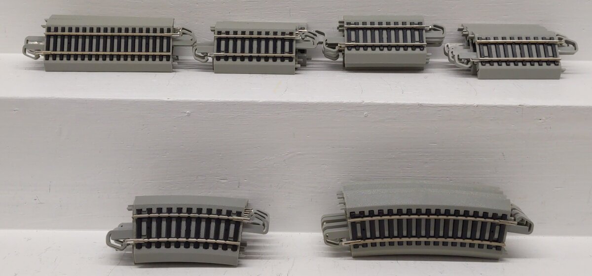 Bachmann HO Scale Assorted Nickel-Silver EZ Track - Straight & Curve (24) EX