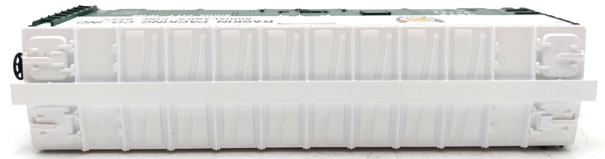 Walthers 910-3503 HO Scale Raskin URTX Steel Meat Reefer #60768