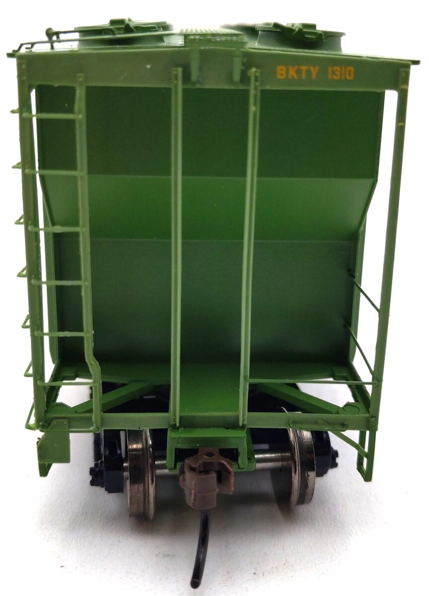 Athearn 63789 HO Missouri Kansas Texas RTR PS-2 2600 Covered Hopper #1310
