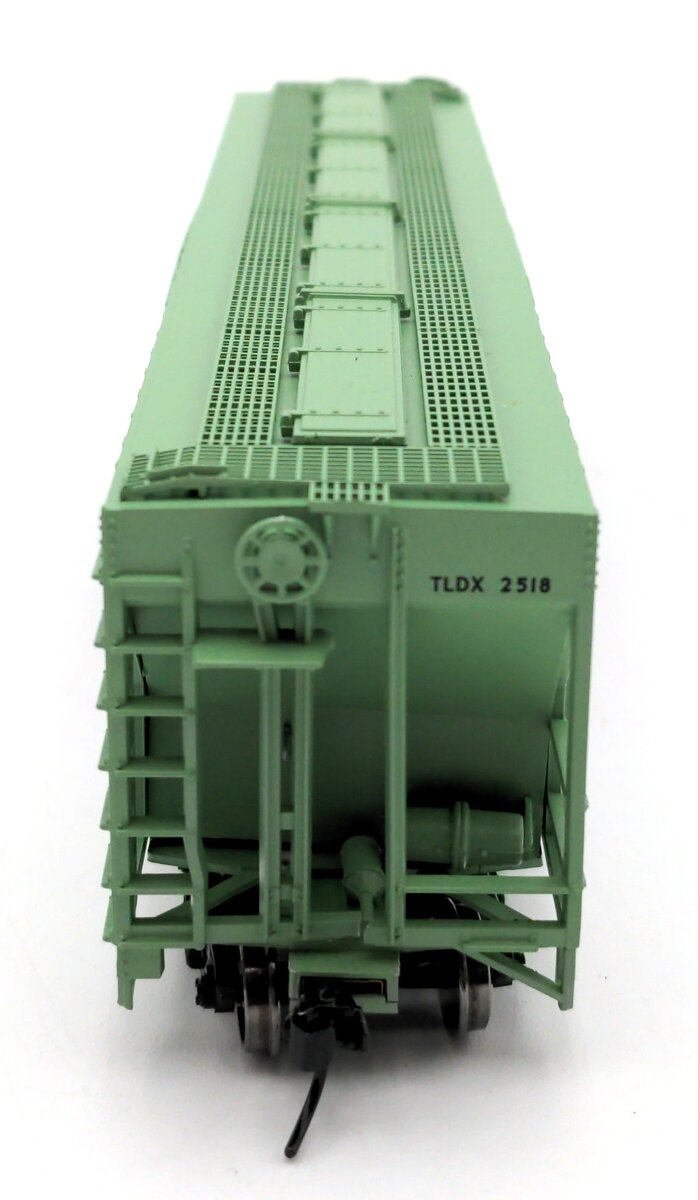 Walthers 910-7458 HO Cargill P-2 4227 CD 3-Bay Covered Hopper #2518