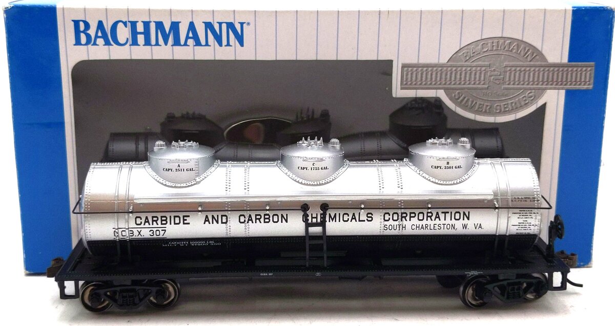 Bachmann 17144 HO Carbide and Carbon Chemicals Corporation 40' 3-Dome Tank Car LN/Box