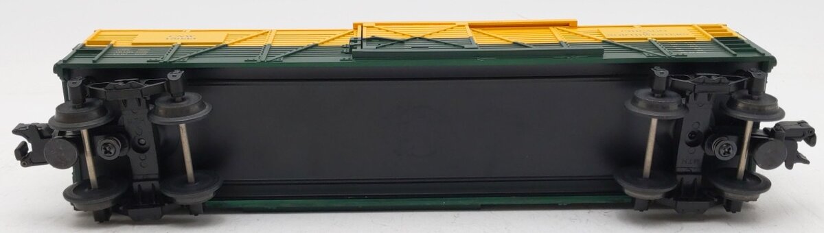 MTH 30-7109 O Gauge CNW Yellow & Green Semi-Scale Stock Car #15033 LN/Box