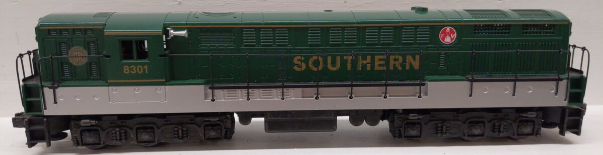 Lionel 6-18301 O Gauge Southern Fairbanks Morse Trainmaster Diesel Locomotive EX/Box