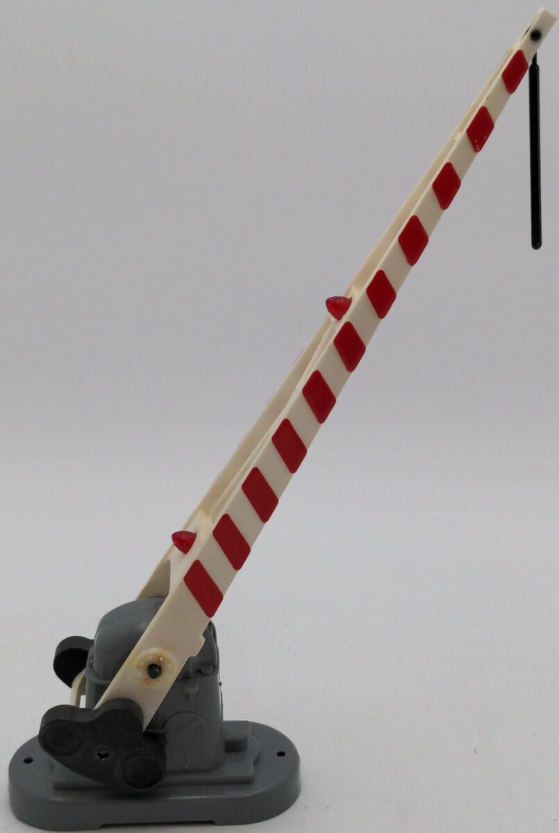 Lionel 6-12714 O/O27 Gauge Automatic Crossing Gate EX/Box