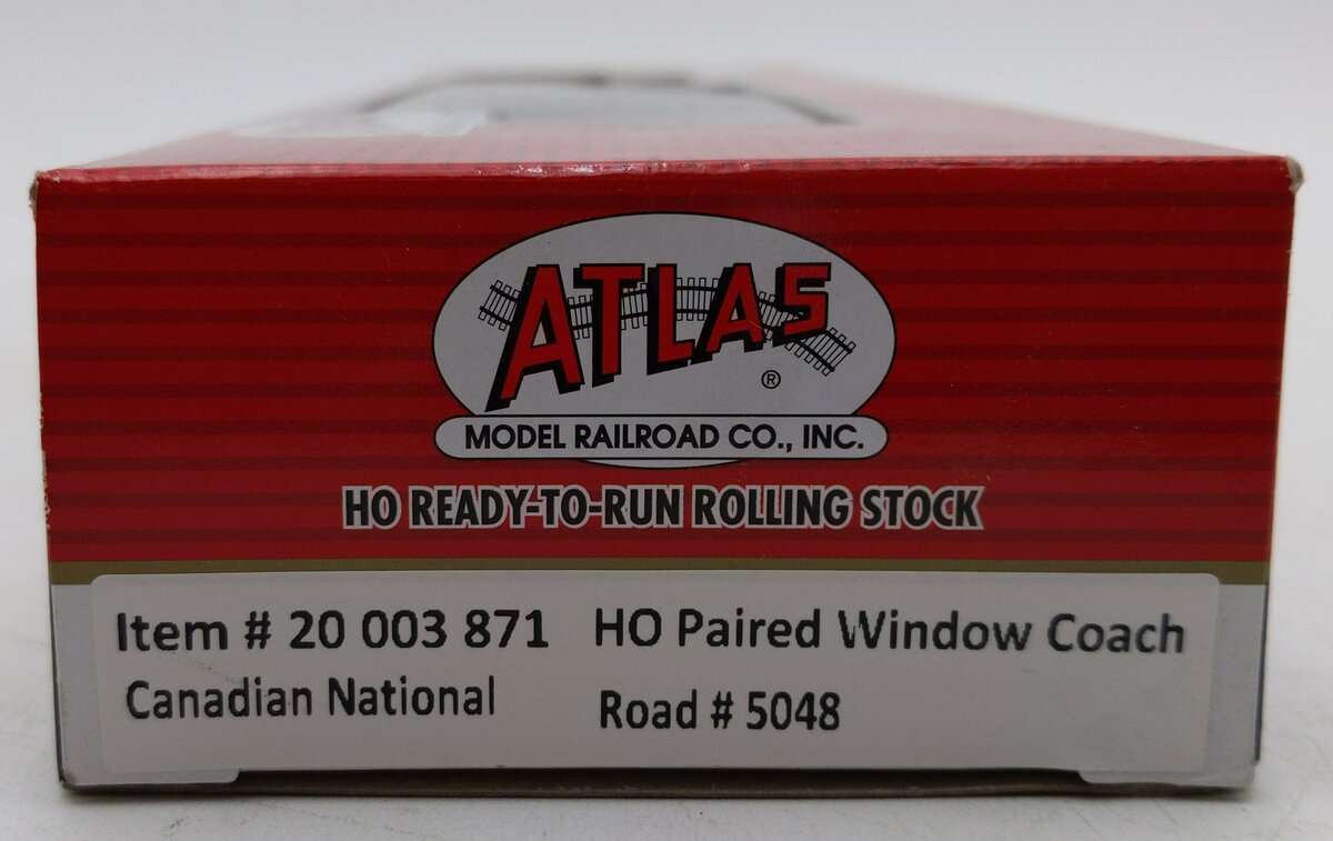 Atlas 20003871 HO Scale Canadian National Paired Window Heavyweight Coach #5048 NIB