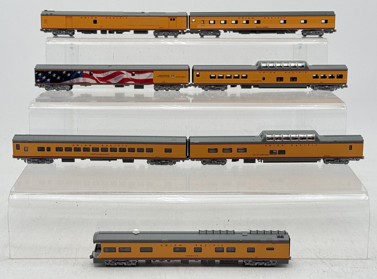 Kato 106-086 N Union Pacific Excursion Train Set (Set of 7) NIB