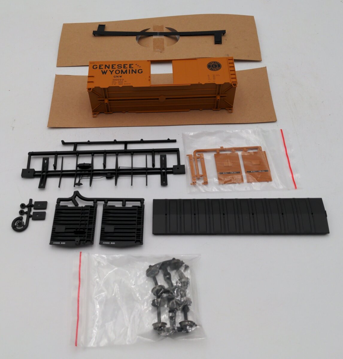 Atlas 21000056 HO Genesee & Wyoming 40' Box Car Kit #100022