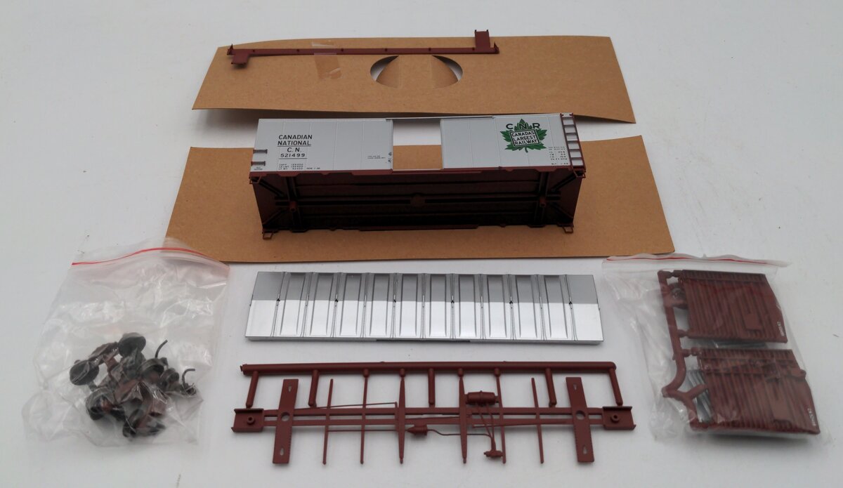 Atlas 20003224 HO Canadian National 1937 AAR 40' Box Car Kit #521499