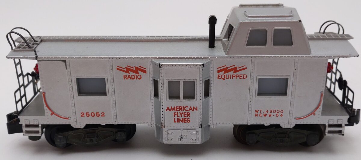 American Flyer 25052 S Gauge Vintage Operating Action Bay Window Caboose VG