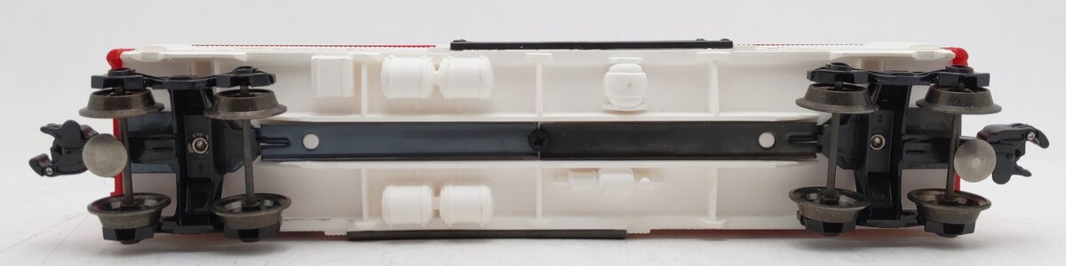 Lionel 6-9853 O Gauge Cracker Jack Billboard Reefer Car EX