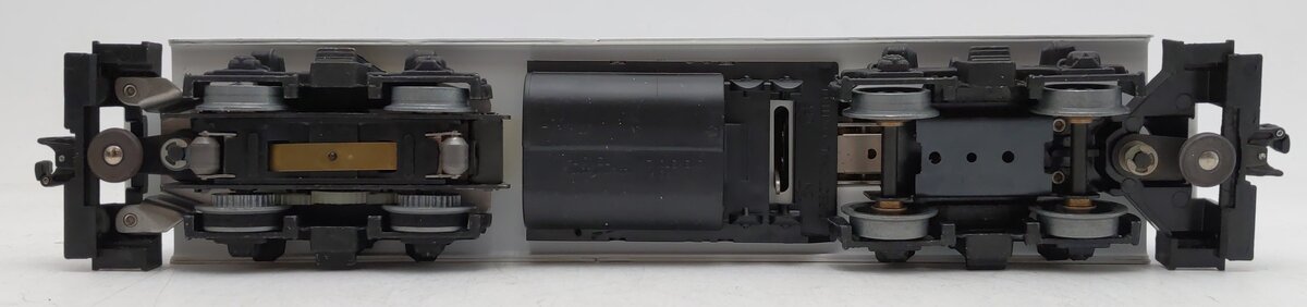 Lionel 6-8068 O Gauge LCCA Rock Island GP-20 Diesel Locomotive #1980 VG/Box