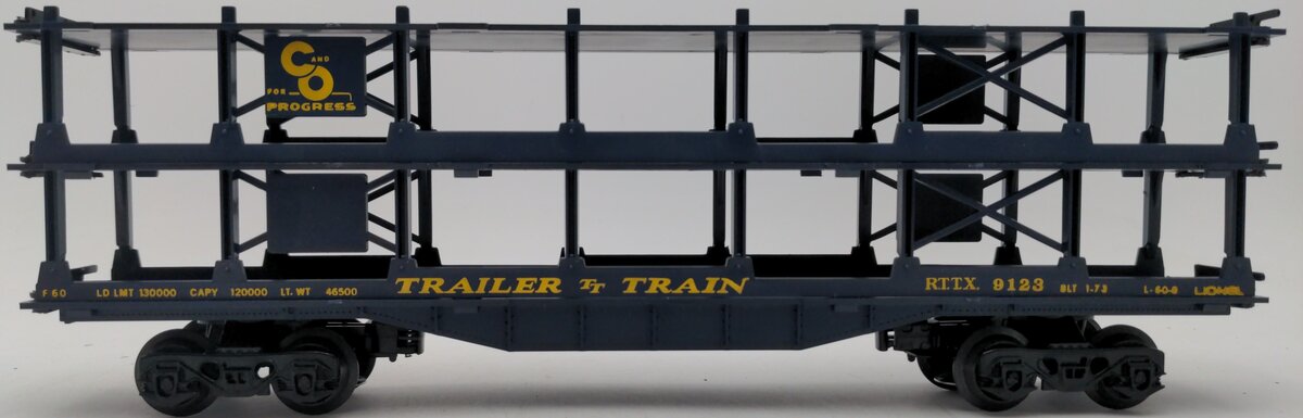 Lionel 6-9123 O Gauge Chesapeake and Ohio 3-Tier Auto Carrier Car EX/Box