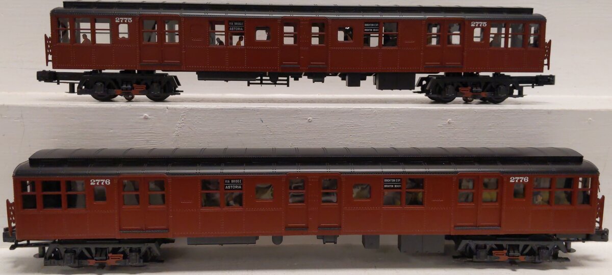 MTH 20-2675-1 O Gauge BMT 2500 Series Non Powered Subway Set (Set of 2) LN/Box
