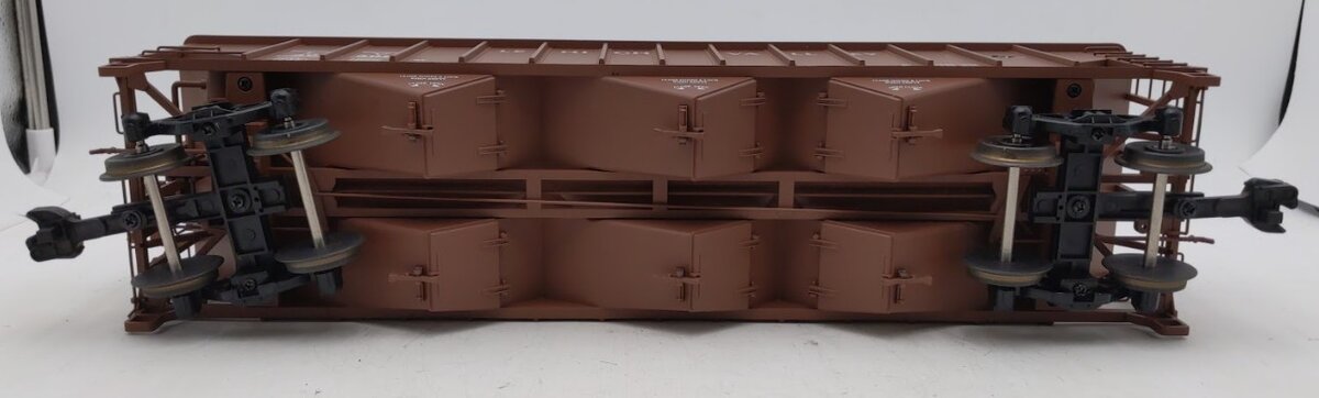USA Trains R14020 Lehigh Valley 70-Ton 3-Bay Coal Hopper #40502 with Coal Load EX/Box