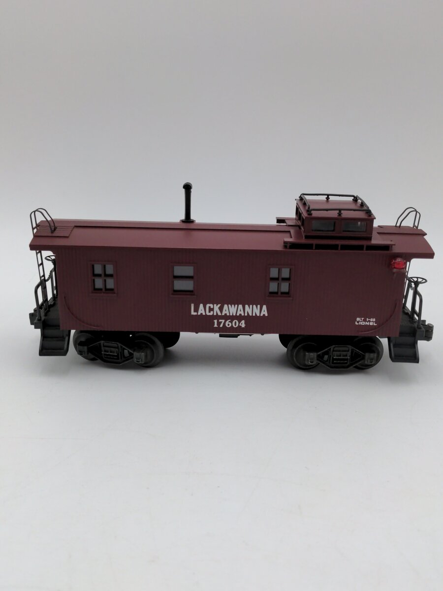 Lionel 6-17604 O Gauge Delaware, Lackawanna & Western Standard Caboose EX/Box