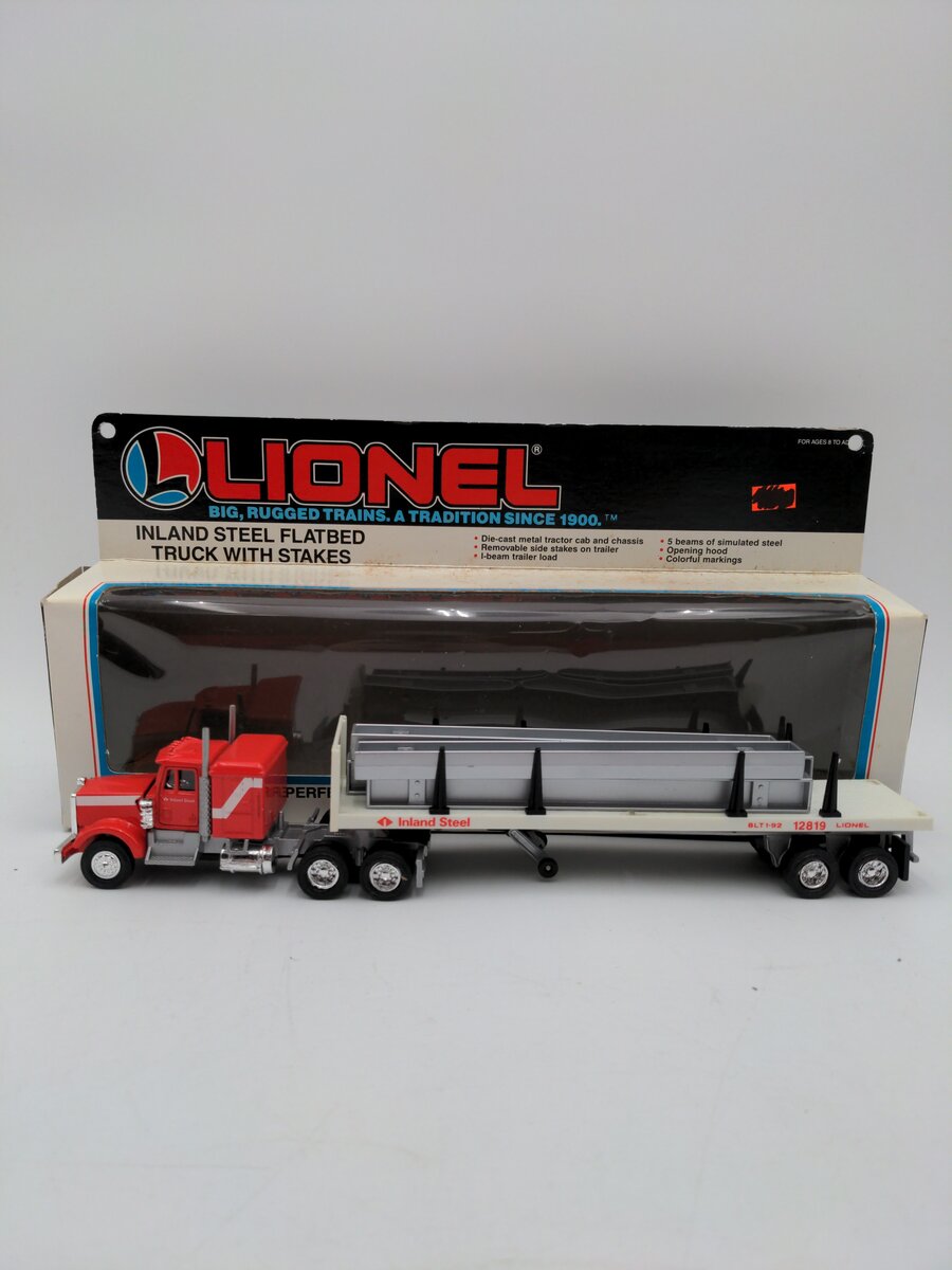 Lionel 6-12819 O Gauge Inland Steel Flatbed Tractor Trailer W/Stakes #12819 EX/Box