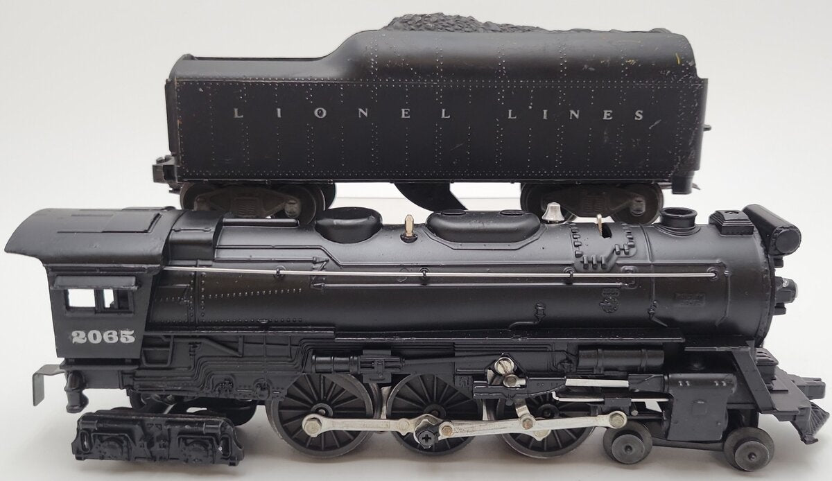 Lionel 2065 Vintage O 4-6-4 Small Hudson Steam Locomotive & 2046W Tender VG/Box