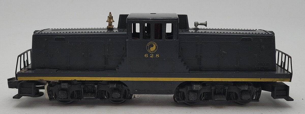 Lionel 628 VIntage O Northern Pacific 44 Ton Diesel Locomotive VG