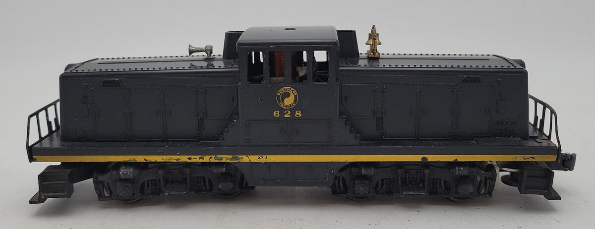 Lionel 628 VIntage O Northern Pacific 44 Ton Diesel Locomotive VG