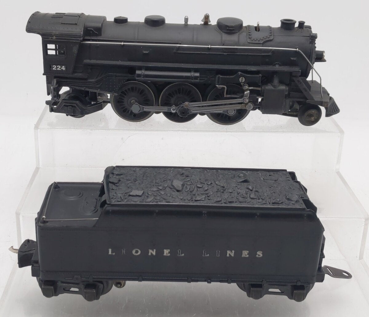 Lionel 224 Vintage O Prewar 2-6-2 Steam Locomotive and Tender VG