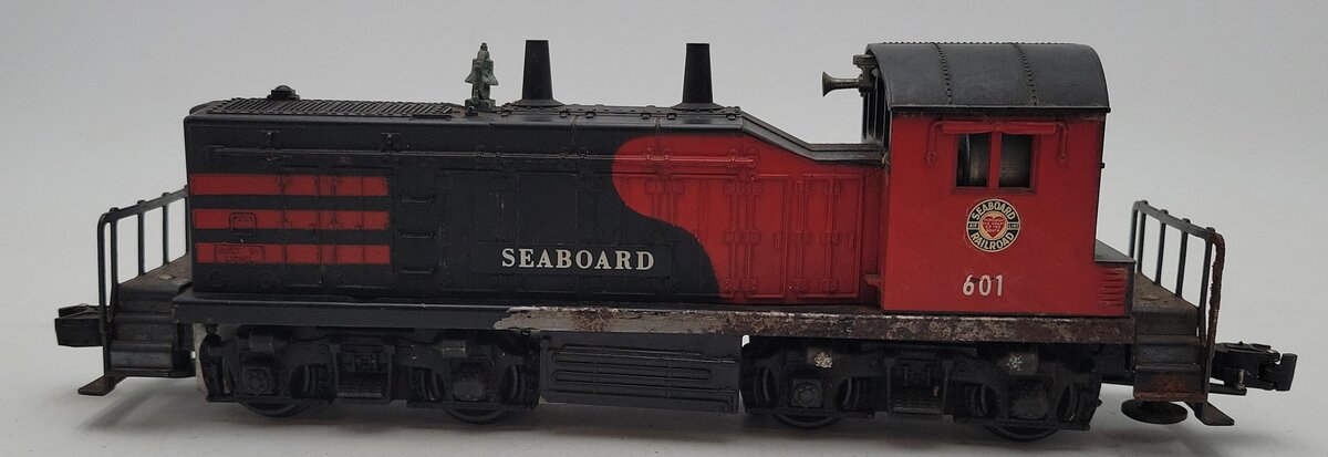 Lionel 601 Vintage O Seaboard NW-2 Powered Diesel Locomotive w/Horn