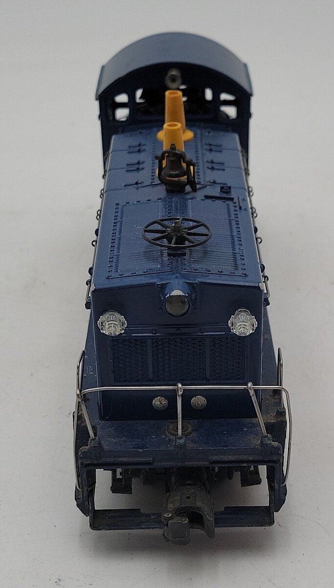 Lionel 624 Vintage O Chesapeake & Ohio NW-2 Powered Diesel Locomotive VG