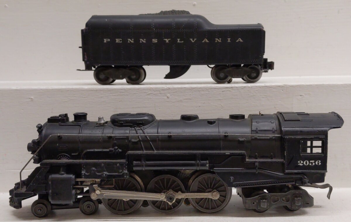 Lionel 2056 Vintage O 4-6-4 Steam Locomotive w/2046-50W Tender VG