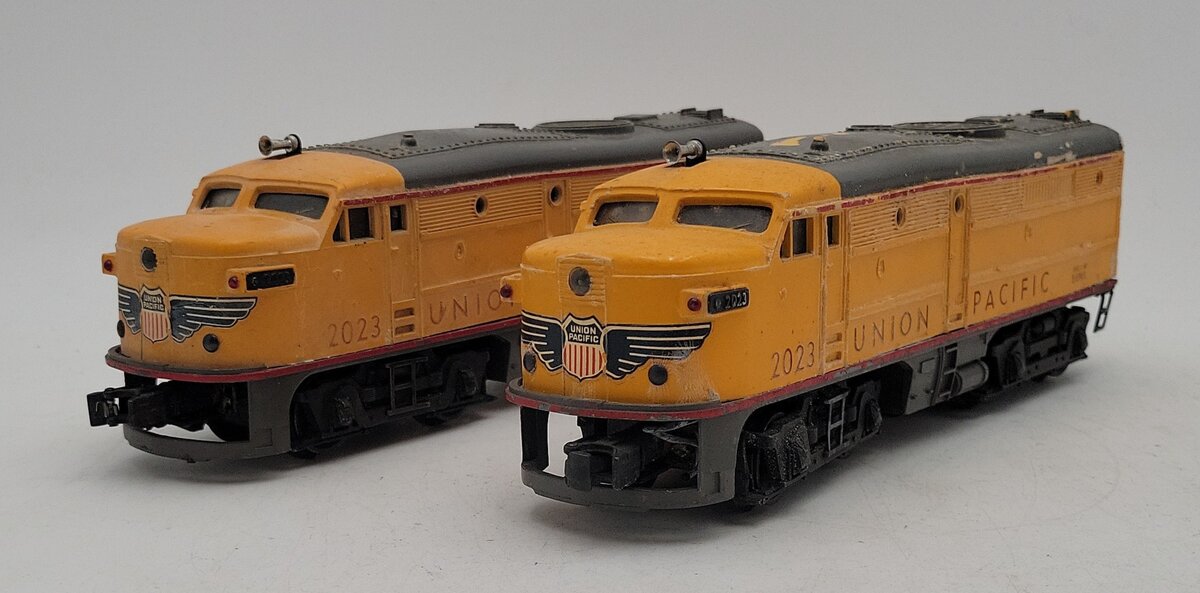 Lionel 2023 Vintage O Union Pacific Alco AA Diesel Locomotive Set VG