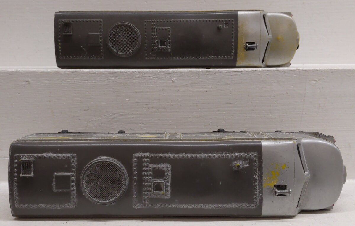 Lionel 2023 Vintage O Union Pacific Alco AA Diesel Locomotives - Silver & Gray/Box