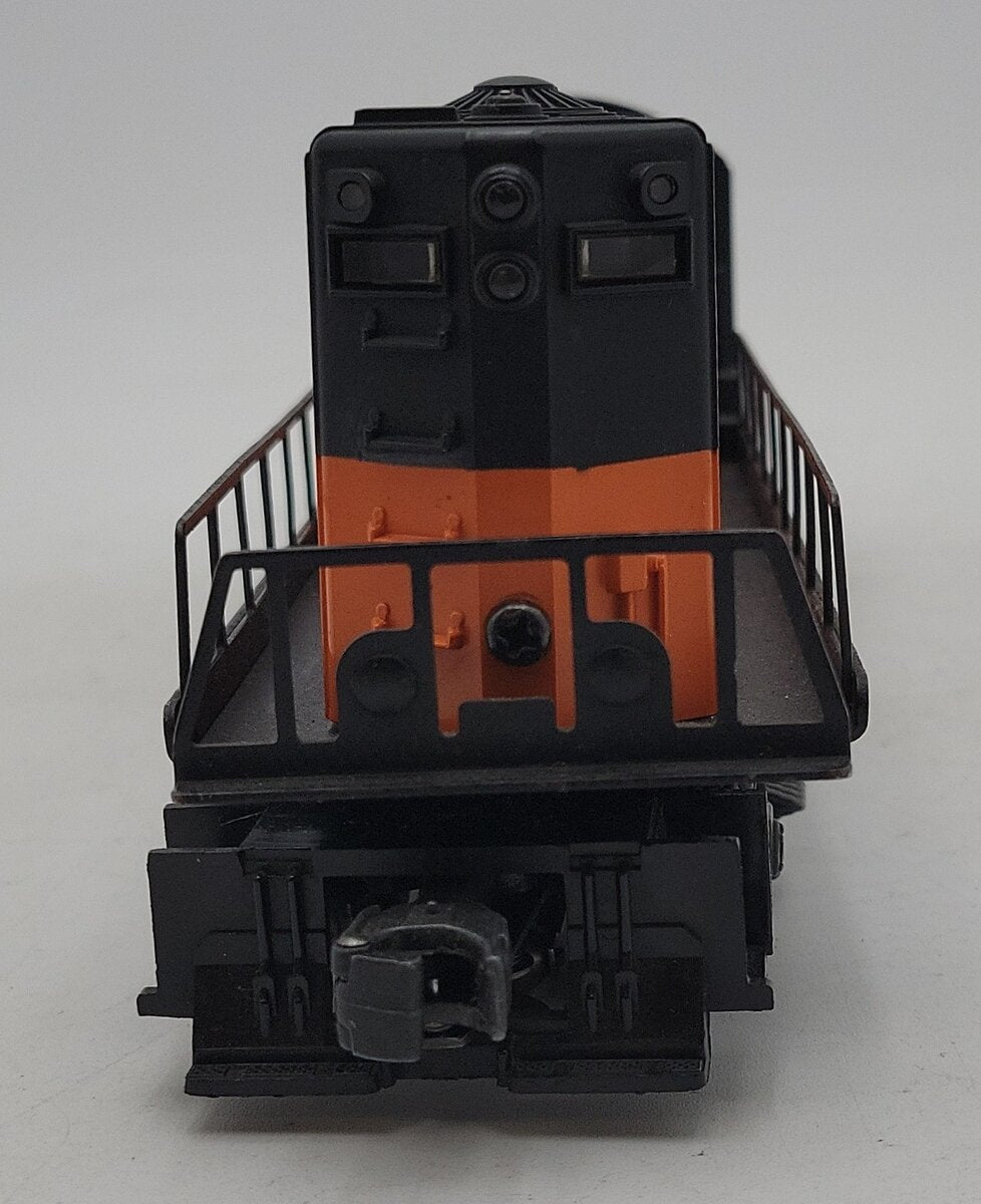 Lionel 2338 Vintage O Gauge Milwaukee Road Powered GP-7 Diesel Locomotive VG