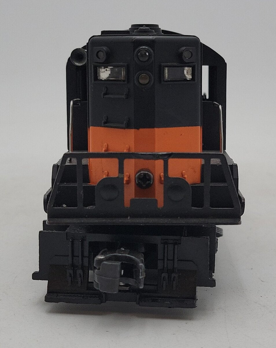 Lionel 2338 Vintage O Gauge Milwaukee Road Powered GP-7 Diesel Locomotive VG