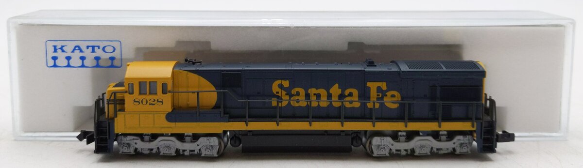 Kato 176-302 N Scale AT&SF C30-7 Diesel Locomotive #8028 LN/Box