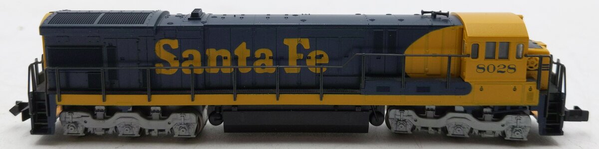 Kato 176-302 N Scale AT&SF C30-7 Diesel Locomotive #8028 LN/Box