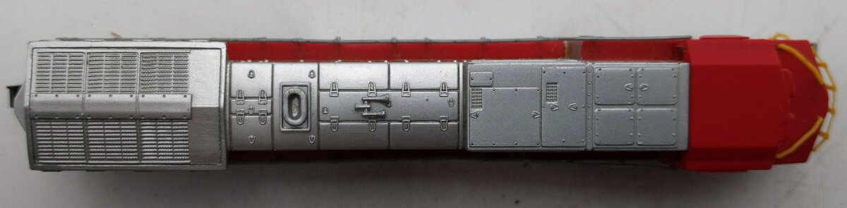 Spectrum 86006 HO Scale Santa Fe GE Dash 8-40CW Diesel Locomotive #834 EX