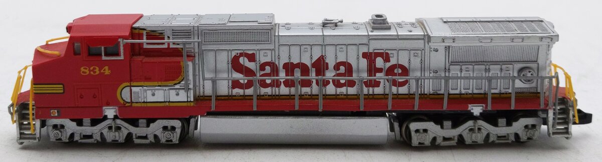 Spectrum 86006 HO Scale Santa Fe GE Dash 8-40CW Diesel Locomotive #834 EX
