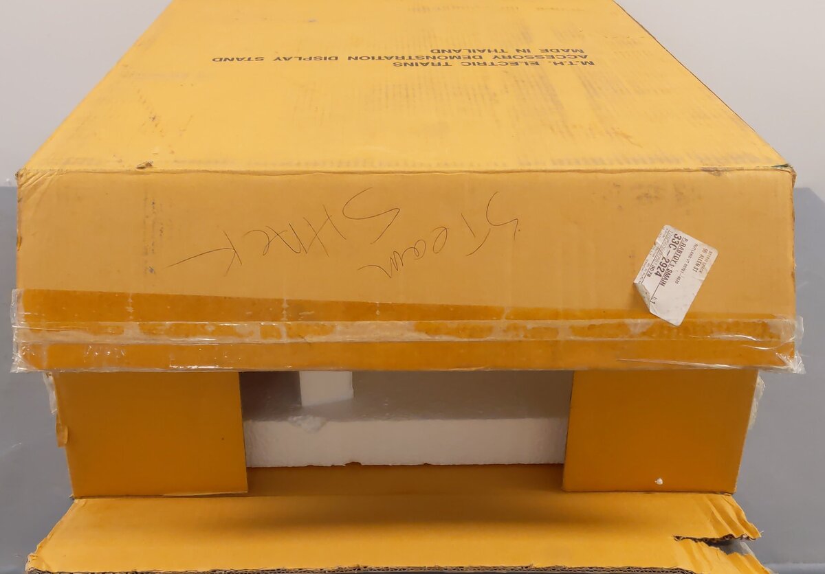 MTH Accessory Demonstration Display Stand EX/Box