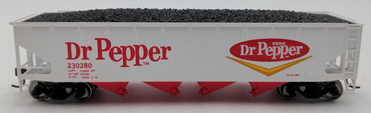 MTH 81-75001 DPSU - Dr. Pepper HO Scale 70-Ton Quadruple Hopper Car