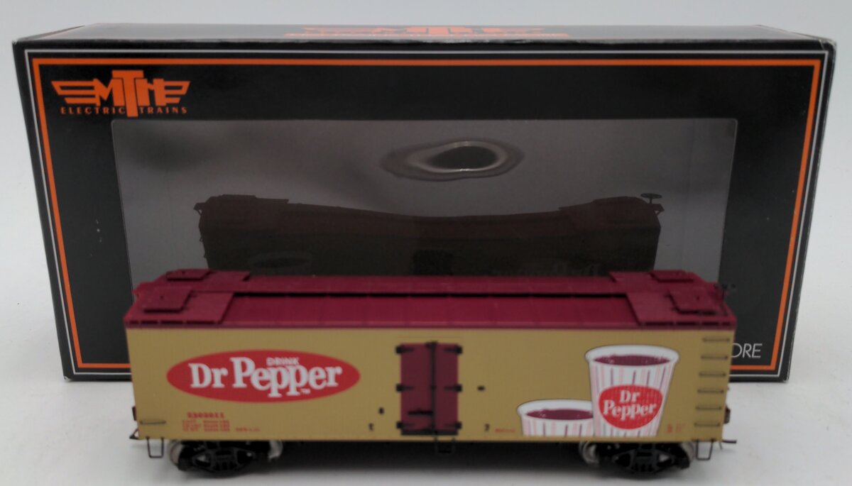 MTH 81-94010 Dr. Pepper HO Scale R40-2 Woodside Reefer Car