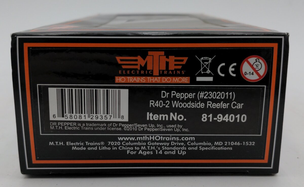 MTH 81-94010 Dr. Pepper HO Scale R40-2 Woodside Reefer Car