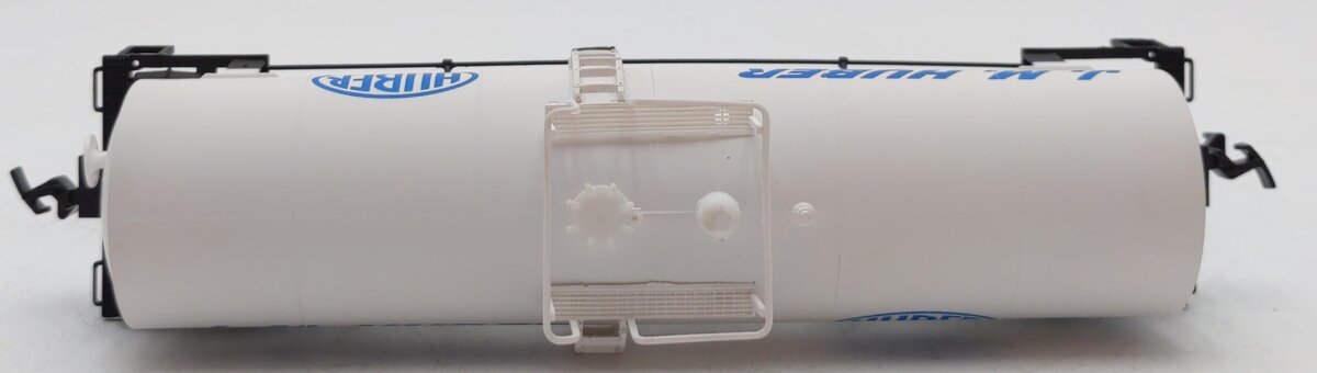 Atlas 1701 HO J.M. Huber Tank Car #79380