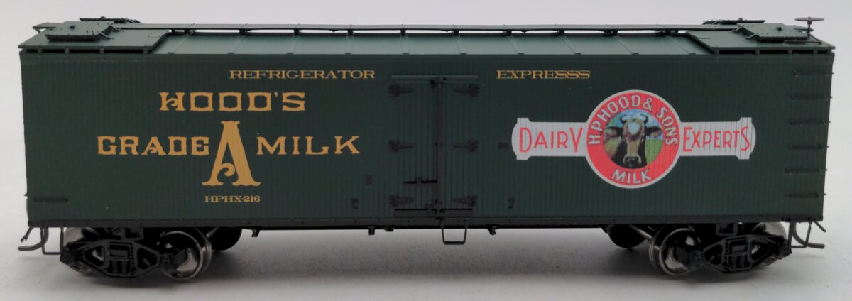 MTH 81-94016 Hood's Dairy HO Scale R40-2 Woodside Reefer Car