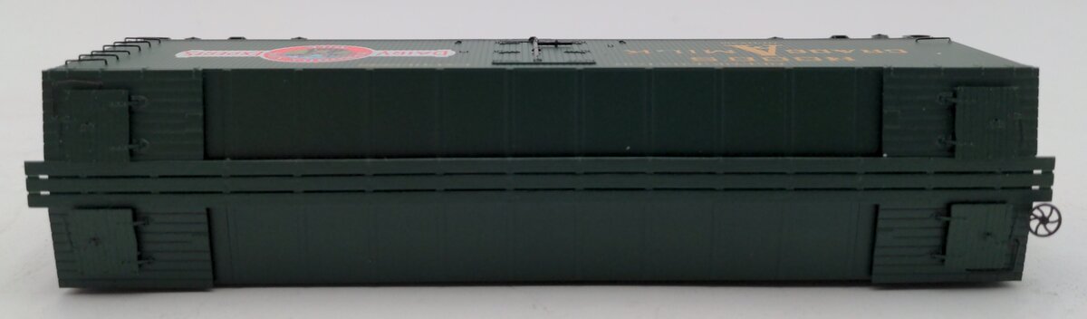 MTH 81-94016 Hood's Dairy HO Scale R40-2 Woodside Reefer Car