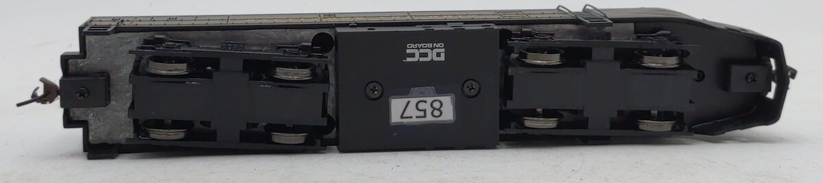 Bachmann 61804 HO Baltimore & Ohio RF16A Sharknose Diesel Locomotive w/ DCC